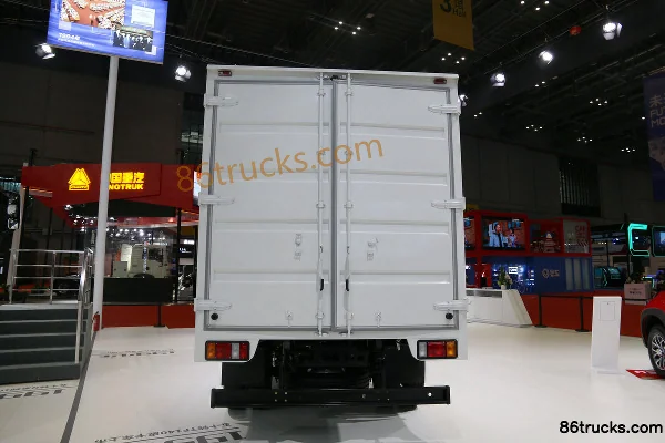 Qingling Isuzu NLR/NMR 120 hp 4X2(6 wheels) 4.13m Single Row Van Light Truck (China VI) Body (1) | 86Trucks