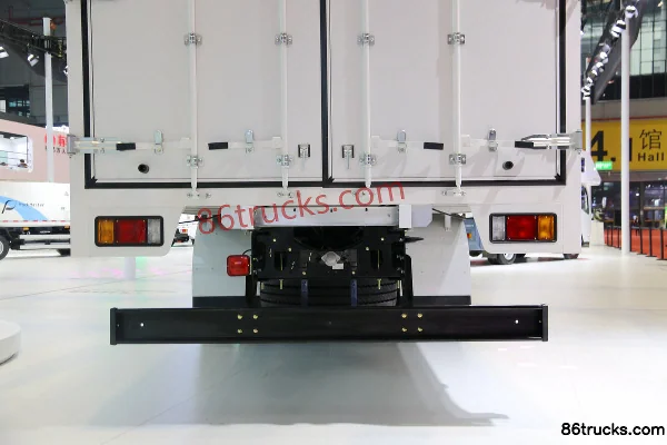 Isuzu FVR Heavy Truck 408 hp 4X2(6 wheels) Van Cargo Truck Body (1) | 86Trucks