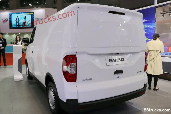 SAIC MAXUS EV30 2,5 T 4,5 m empattement long véhicule utilitaire électrique intelligent 35 kWh Extérieur (3) | 86Trucks