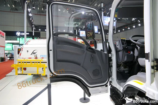 Qingling 10T 9m Single Row Hydrogen Fuel Cell Cargo Truck 4X2(6 wheels) Interior (2) | 86Trucks