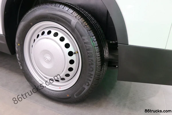 SAIC MAXUS EV30 2,5 T 4,5 m empattement long véhicule utilitaire électrique intelligent 35 kWh Châssis (2) | 86Trucks