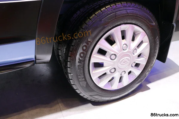 SAIC MAXUS V90 Business Edition 218 hp 7-Seat Manual Long Wheelbase Commercial Van Chassis (3) | 86Trucks