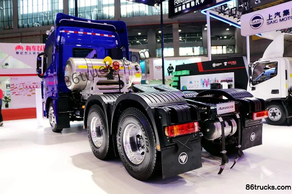 Foton Auman EST 6 Series 2019 460 ch 6X4(10 roues) LNG tracteur routier (China VI) Extérieur (2) | 86Trucks