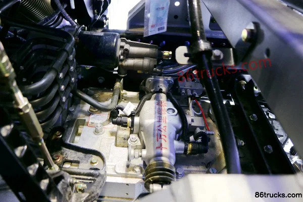 Foton Auman EST 6 Series 2019 460 ch 6X4(10 roues) LNG tracteur routier (China VI) Châssis (2) | 86Trucks