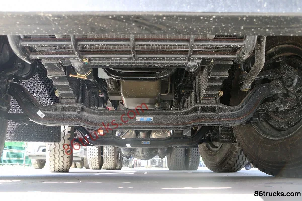 Dongfeng Commercial Vehicle Tianjin Heavy Truck 310hp 8X4(12 wheels) 6.5m dump truck (440 rear axle) Chassis (1) | 86Trucks