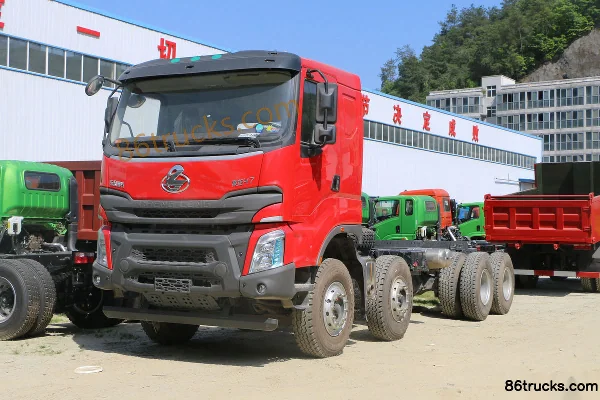 Dongfeng Liuqi Chenglong H7 400 hp 8X4(12 wheels) 7.6m LNG Dump Truck Exterior (3) | 86Trucks
