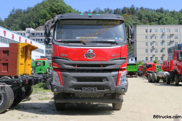 Dongfeng Liuqi Chenglong H7 400 hp 8X4(12 wheels) 7.6m LNG Dump Truck Exterior (2) | 86Trucks
