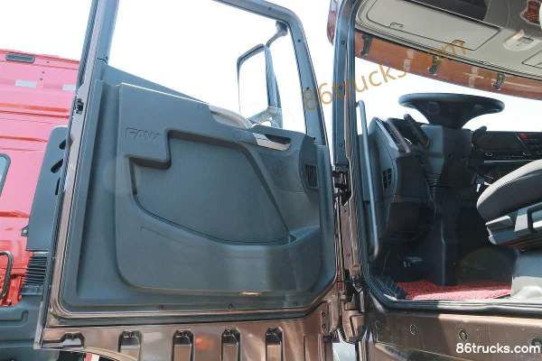 FAW Jiefang Qingdao JH6 Heavy Truck Excellent Edition 2.0 460 hp 6X4(10 wheels) Tractor Truck Cab (1) | 86Trucks