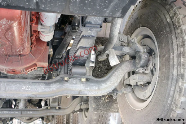 Union Truck U380 380 hp 8X4(12 wheels) 5.8m LNG Dump Truck (China VI) (Fast Gear 12-speed) Chassis (3) | 86Trucks