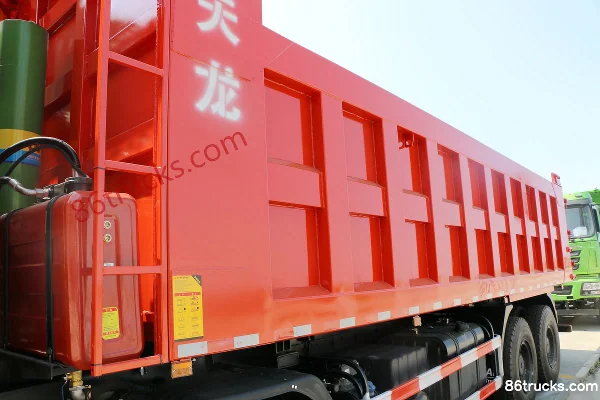 Dongfeng Commercial Vehicle Tianlong KC Heavy Truck 420hp 8X4(12 wheels) 7.8m Dump Truck (5.92 Axle Ratio) Body (1) | 86Trucks