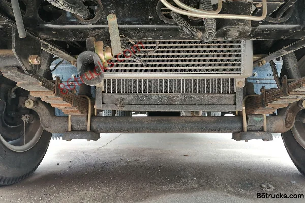 Kama Fulaika 102 ch 4X2(6 roues) camion léger à grille cabine simple 3,6 m Châssis (1) | 86Trucks