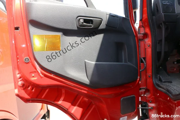 SHACMAN Commercial Vehicle Xuande X6 Standard Load Version 270 hp(Weichai) 8X4(12 wheels) 6.8m Dump Truck Cab (1) | 86Trucks