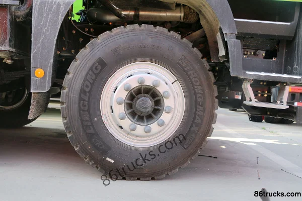 Foton Auman GTL 9 Series Heavy Truck 400hp 8X4(12 wheels) 7.8m Dump Truck (Fukang) Chassis (1) | 86Trucks