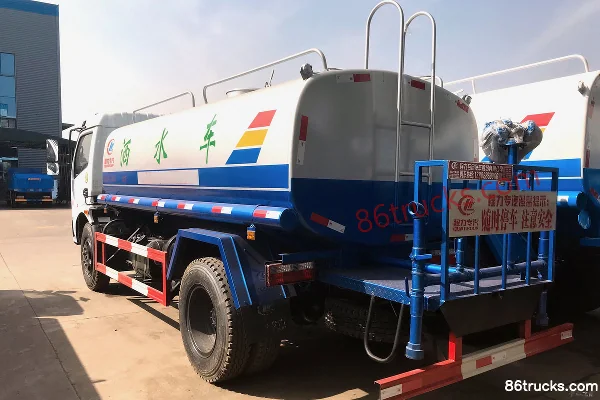 Dongfeng FuruiKa F4 143 ch 4X2(6 roues) camion citerne d'arrosage (marque Chengliwei) Extérieur (2) | 86Trucks