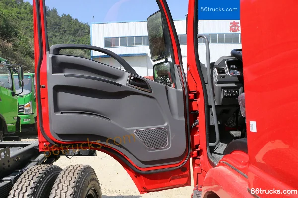 Dongfeng Tuoxing D1 160hp 4X2(6 wheels) Cargo Truck Chassis Cab (1) | 86Trucks