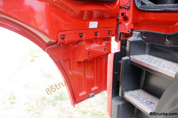 Dongfeng Commercial Vehicle Tianlong KL Heavy Truck 2019 Model 465 hp 6X4(10 wheels) Tractor Truck Cab (2) | 86Trucks