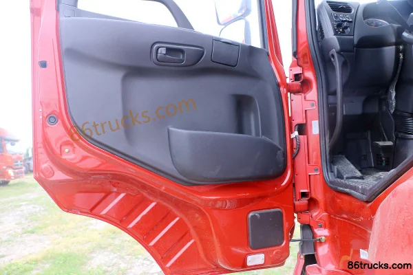 Dongfeng Commercial Vehicle Tianlong VL Heavy Truck 2019 Green Pass Edition 450 hp 8X4(12 wheels) 9.4m Flatbed Cargo Truck Cab (1) | 86Truck