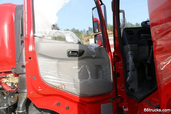 Dongfeng Qingtian 185 ch 6X2(8 roues) camion benne 4,8 m (EQ3240GLV) Cabine (1) | 86Trucks