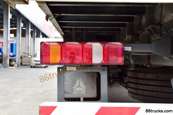 Sinotruk Hohan N5G Heavy Truck 310hp 6X2(8 wheels) 9.52m Wing Opening Box Cargo Truck Body (2) | 86Trucks