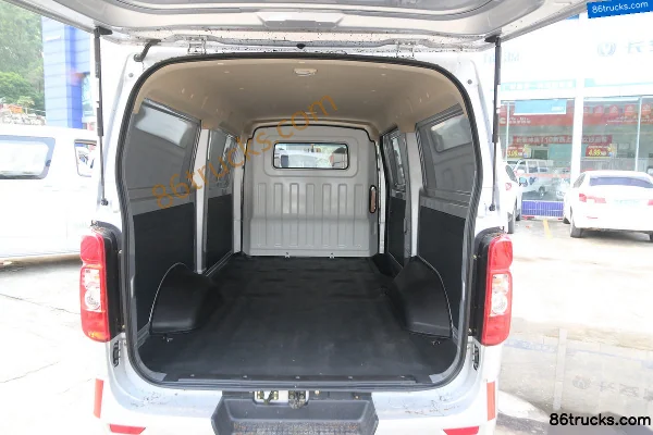 Changan Light Vehicle Ruixing M80 2019 Comfort 116hp 2-Seat 1.5L Gasoline Flat Roof Rear Hinged Door Panel Van Cargo Box (1) | 86Trucks
