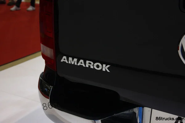 Volkswagen Amarok 2011 4x4(6 roues) 2.0L diesel double cabine pick-up Photos officielles (1) | 86Trucks