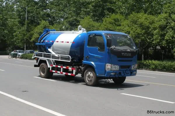 Jiangte Jiangte Yuejin chassis suction/septic tank truck