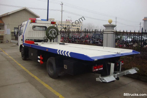 Dongfeng Duolika 140hp 4X2(6 wheels) Wrecker Truck (Dali brand) Exterior (2) | 86Trucks