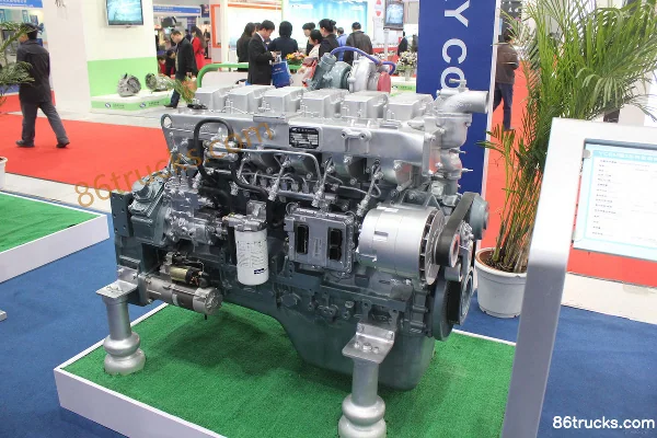 Yuchai YC6M290N-30 290hp 10L China III Diesel Engine Exterior