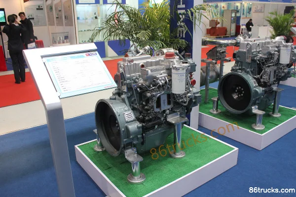 Yuchai YC4E140-30 140 hp 4.26L China III Diesel Engine Exterior