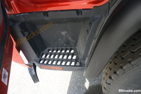 Dongfeng Yuhu 160hp 4X2(6 wheels) 4.2m Dump Truck (EQ3168GLV2) Cab (2) | 86Trucks
