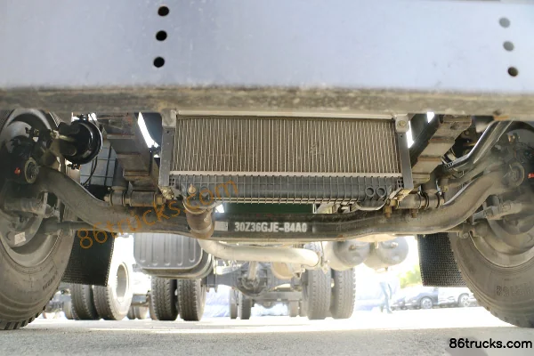 Dongfeng Yuhu VP 180 hp 4X2(6 wheels) Double Row Cargo Truck Chassis (EQ1168GLVJ) (1) | 86Trucks