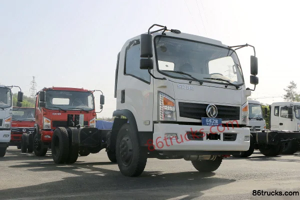 Dongfeng Dongfeng Yuhu medium truck Cargo Trucks