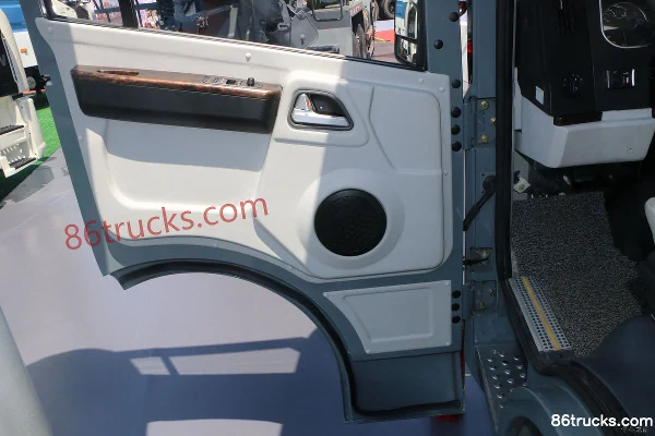 FAW FAW Jiefang 4,5 T 6 m camion fourgon électrique pur 99,5 kWh Cabine (1) | 86Trucks