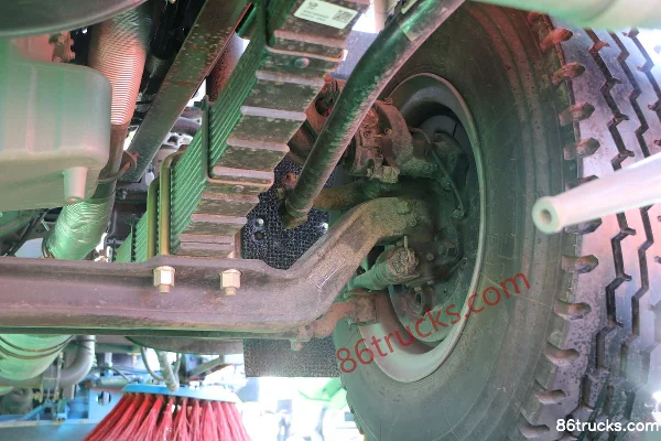 FAW Jiefang J6L 220 hp 4X2(6 wheels) Sweeper Truck (Haide Brand) (China VI) Chassis (2) | 86Trucks