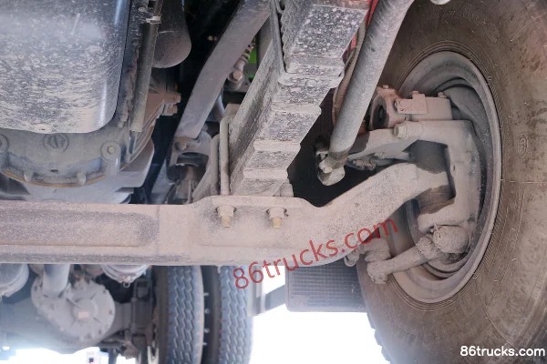 SAIC Hongyan New King Kong M500 Heavy Truck 380hp 6X4(10 wheels) 5.8m Dump Truck Chassis (3) | 86Trucks