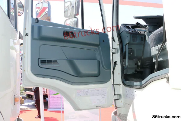 Changzheng Auto 410 hp 6X4(10 wheels) 5.8m LNG Dump Refuse Truck Chassis Cab (1) | 86Trucks