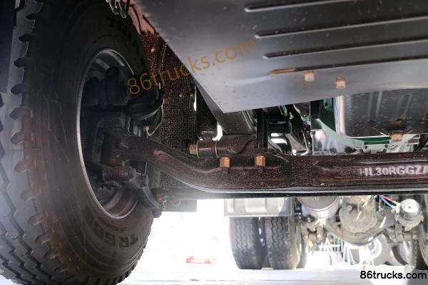 Changzheng Auto H7 camion lourd 410 ch 6X4(10 roues) tracteur routier Châssis (2) | 86Trucks