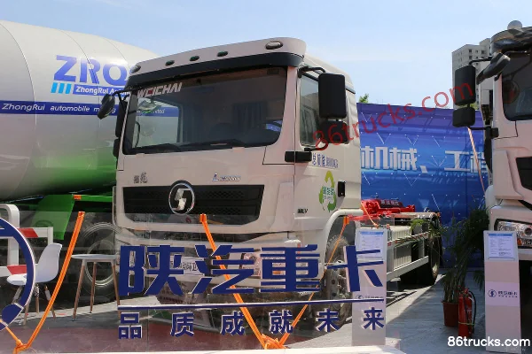 SHACMAN Delong L3000 4X2(6 wheels) Electric Refuse Collector Truck (Jinge Brand) 404kWh Exterior (2) | 86Trucks