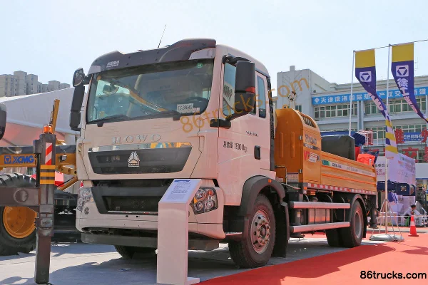 XCMG Truck XCMG Truck Sinotruk HOWO Chassis Pump Truck concrete pump truck