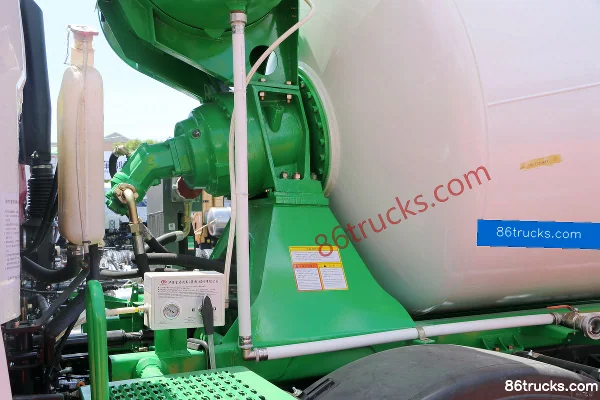 Hualing poids lourd 345 ch 8X4(12 roues) camion malaxeur 7 m³ Carrosserie (3) | 86Trucks