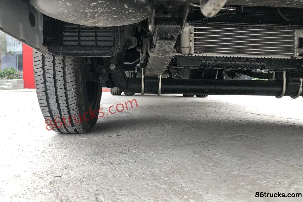 JAC K5 X5 Comfort Edition 68 hp 4X2(6 wheels) 3.5m single-row stake truck Chassis (2) | 86Trucks