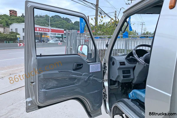 Foton Shidai Yuling VQ1 1,1 L 60 ch 4X2(6 roues) essence/CNG camion léger fourgon monoplace 3,03 m Cabine (1) | 86Trucks