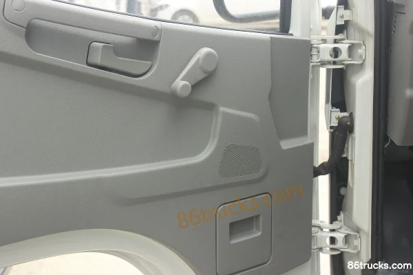 FAW Hongta FAW Jiefang Baling 1 Series V6 102hp 4X2(6 wheels) 3.32m van truck with half cab (hydraulic brake) (2) | 86Trucks