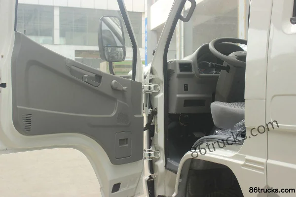 FAW Hongta FAW Jiefang Baling 1 Series V6 102hp 4X2(6 wheels) 2.815m double-row stake truck with cargo cage (hydraulic brake) Cab (1) | 86Tr
