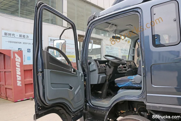 FAW Hongta FAW Jiefang Gongshi 130 hp 4X2(6 wheels) 3.83m Row Half Cage Cargo Light Truck Cab (1) | 86Trucks