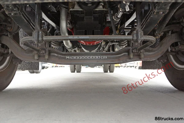 Foton Auman R-Series 185hp 4X2(6 wheels) 7.8m Van Cargo Truck Chassis (1) | 86Trucks
