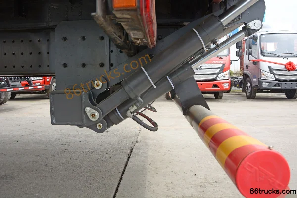 Foton Auman R-Series 185hp 4X2(6 wheels) 7.8m Van Cargo Truck Body (1) | 86Trucks
