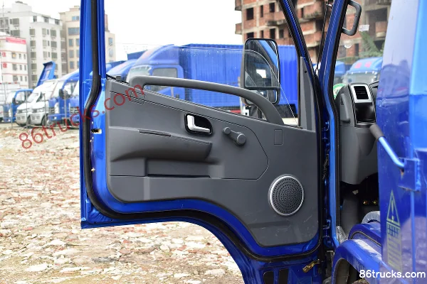 Kama GK3 Jinyunka 82 hp 4X2(6 wheels) 2.88m dump truck Cab (2) | 86Trucks