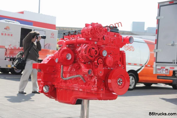 Dongfeng ISDe140 40 140 hp 4.5L China IV Diesel Engine Exterior (3) | 86Trucks