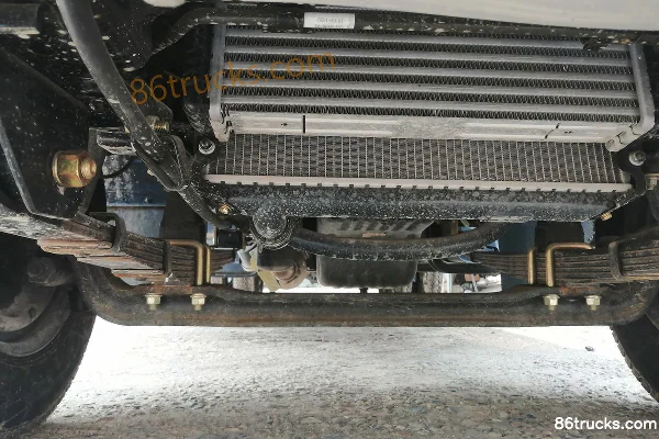 JMC Shunda Narrow Body 122 hp 4X2(6 wheels) 4.21m Single Row Stake Truck (Hydraulic Brake) (China VI) Chassis (1) | 86Trucks